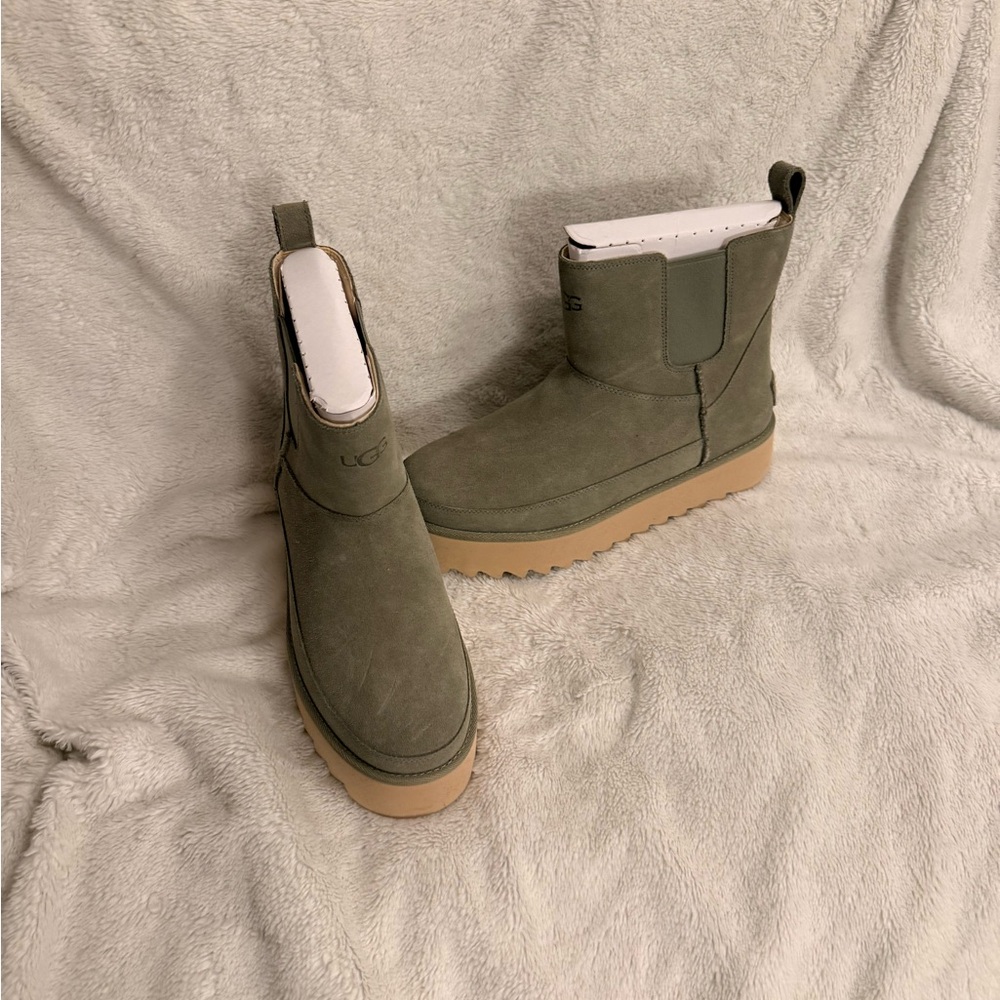 UGG Women's Olive Green Winter Boots